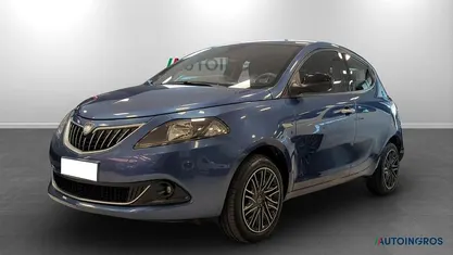 Usata Lancia Ypsilon Gold 69 CV (50 kW) 2022 Blu Utilitaria