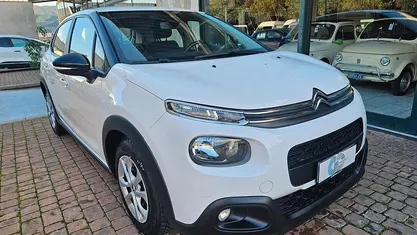 Bianco Usata 2019 Citroën C3 Live Due volumi | 6800 € (Buon prezzo)