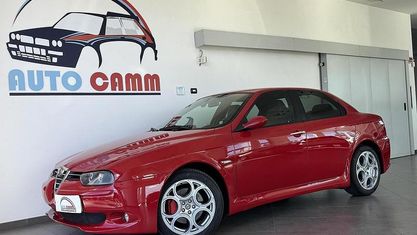 Begagnad Alfa Romeo 156 GTA 250 HK (183 kW) 2003 Röd Sedan