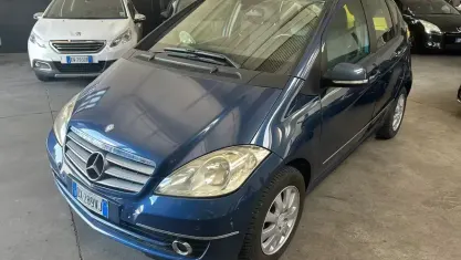 Usata Mercedes A160 Avantgarde 95 CV (69 kW) 2010 Blu Berlina