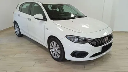 Usata Fiat Tipo Lounge 95 CV (69 kW) 2018 Utilitaria