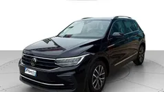 Nero Usata 2023 VW Tiguan Life SUV | 28.500 € (Buon prezzo)