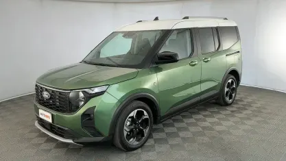 Usata Ford Tourneo Courier Active 125 CV (91 kW) 2024 Verde Monovolume