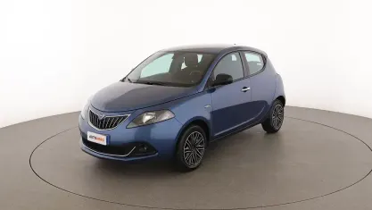 Usata Lancia Ypsilon Gold 70 CV (51 kW) 2022 Blu Utilitaria