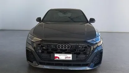 Usata Audi Q8 S-Line 286 CV (210 kW) 2024 Grigio daytona perla SUV