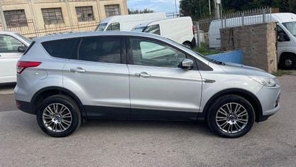 Usata Ford Kuga 116 CV (85 kW) 2014 Argento SUV