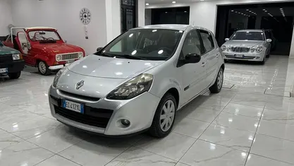 Usata Renault Clio II 65 CV (47 kW) 2011 Berlina