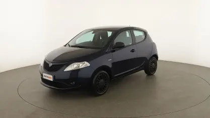 Usata Lancia Ypsilon Silver 70 CV (51 kW) 2021 Blu Utilitaria