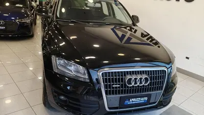 Usata Audi Q5 Ambiente 170 CV (125 kW) 2011 Nero SUV