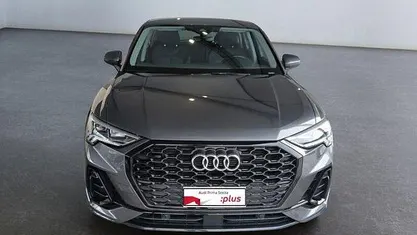 Usata Audi Q3 Sportback S-Line 150 CV (110 kW) 2023 Grigio SUV
