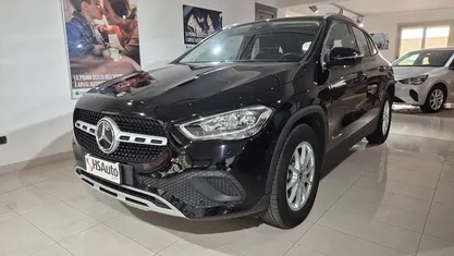 Usata Mercedes GLA180 Business 116 CV (85 kW) 2022 SUV
