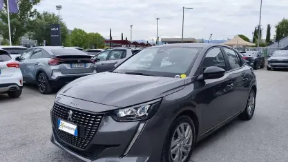 Używany Peugeot 208 Active 75 KM (55 kW) 2023 Szary Hatchback