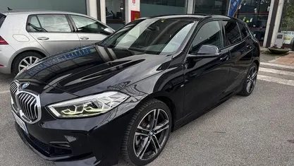 Usata BMW 120 M Sport 190 CV (139 kW) 2022 Nero Utilitaria