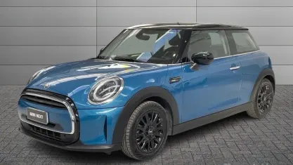 Usata Mini ONE 136 CV (100 kW) 2022 Bluazzurro Utilitaria