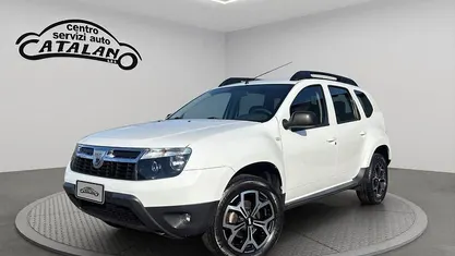 Bianco Usata 2011 Dacia Duster SUV | 7500 € (Buon prezzo)