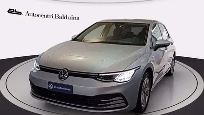 Usata 2021 VW Golf VIII Life Tre volumi | 21.800 € (Buon prezzo)