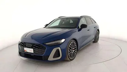 Usata Audi A5 Ambiente 204 CV (150 kW) 2024 Blu metallizzato Station wagon