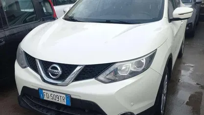 Bianco perlato Usata 2016 Nissan Qashqai Acenta SUV | 9500 € (Ottimo prezzo)
