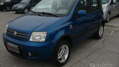 Usata Fiat Panda 4x4 Climbing 60 CV (44 kW) 2005 Utilitaria