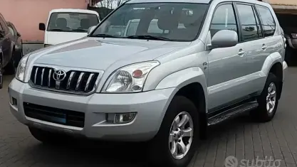Usata Toyota Land Cruiser Sol 163 CV (119 kW) 2003 Grigio SUV