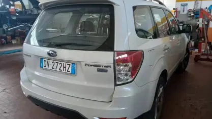 Usata Subaru Forester Comfort 147 CV (108 kW) 2011 Bianco SUV
