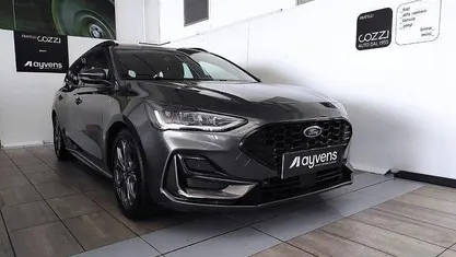 Usata Ford Focus ST-Line 116 CV (85 kW) 2023 Grigio Station wagon