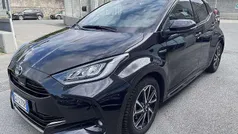 Nero Usata 2020 Toyota Yaris Lounge Tre volumi | 16.500 € (Buon prezzo)