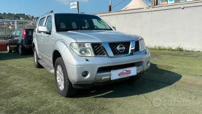 Usata Nissan Pathfinder 174 CV (127 kW) 2005 Grigio SUV