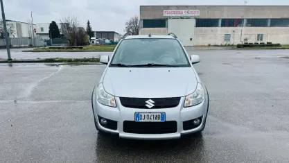 Usata Suzuki SX4 120 CV (88 kW) 2007 Argento Station wagon