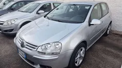 Usata 2007 VW Golf V Comfortline Tre volumi | 3900 € (Buon prezzo)