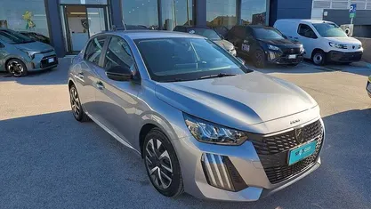 Begagnad Peugeot 208 Style 101 HK (74 kW) 2025 Gul Halvkombi