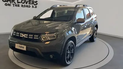 Usata Dacia Duster Extreme 101 CV (74 kW) 2023 Kpw grigio road SUV