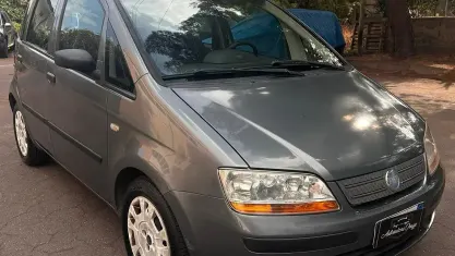Usata Fiat Idea 90 CV (66 kW) 2008 Grigio Monovolume