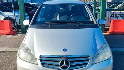 Usata Mercedes A150 Avantgarde 95 CV (69 kW) 2009 Grigio Berlina