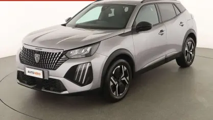 Usata Peugeot 2008 Allure 101 CV (74 kW) 2024 Grigio SUV