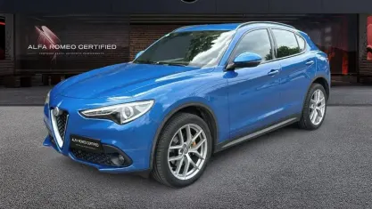 Usata Alfa Romeo Stelvio Executive 209 CV (153 kW) 2017 Blu SUV