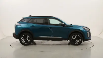 Usata Peugeot 2008 Allure 100 CV (73 kW) 2025 Blublu SUV