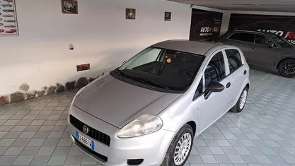 Usata Fiat Grande Punto 75 CV (55 kW) 2013 Utilitaria