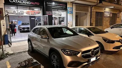 Usata Mercedes GLA200 149 CV (109 kW) 2022 Grigio SUV