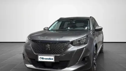 Usata Peugeot 2008 Allure 102 CV (75 kW) 2020 Grigio SUV