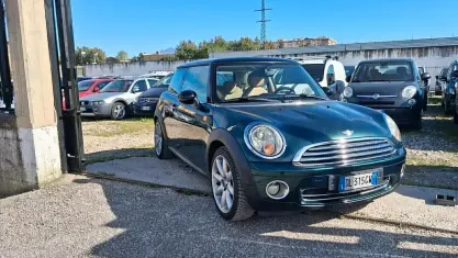 Usata Mini Cooper 120 CV (88 kW) 2007 Verde Utilitaria