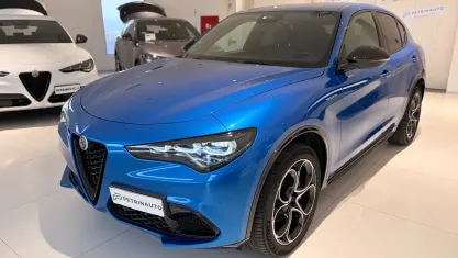 Usata Alfa Romeo Stelvio 209 CV (153 kW) 2025 Bluazzurro SUV
