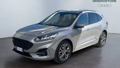 Usata Ford Kuga ST-Line 120 CV (88 kW) 2022 Solar silver SUV