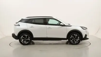 Usata Peugeot e-2008 Allure 56 kW (77 CV) 2021 SUV