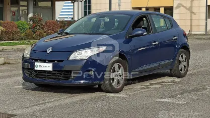 Usata Renault Mégane Dynamique 110 CV (80 kW) 2010 Blu Utilitaria