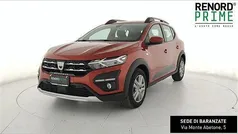 Rosso fusion Usata 2022 Dacia Sandero Comfort Due volumi | 14.390 € (Buon prezzo)
