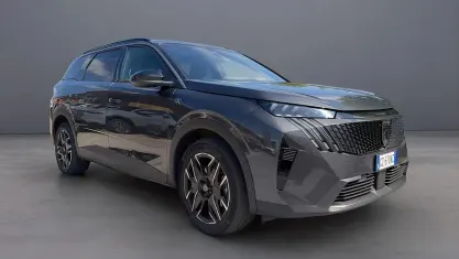 Usata Peugeot 5008 GT 145 CV (106 kW) 2025 Grigio titanio SUV