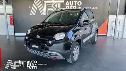 Usata Fiat Panda Cross Cross 95 CV (69 kW) 2017 Nero Utilitaria