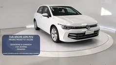 Bianco Nuova 2025 VW Golf VIII Style Tre volumi | 36.800 € (Buon prezzo)