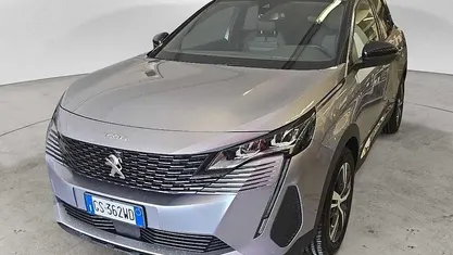 Grigio Usata 2024 Peugeot 3008 Allure SUV | 29.800 € (Buon prezzo)